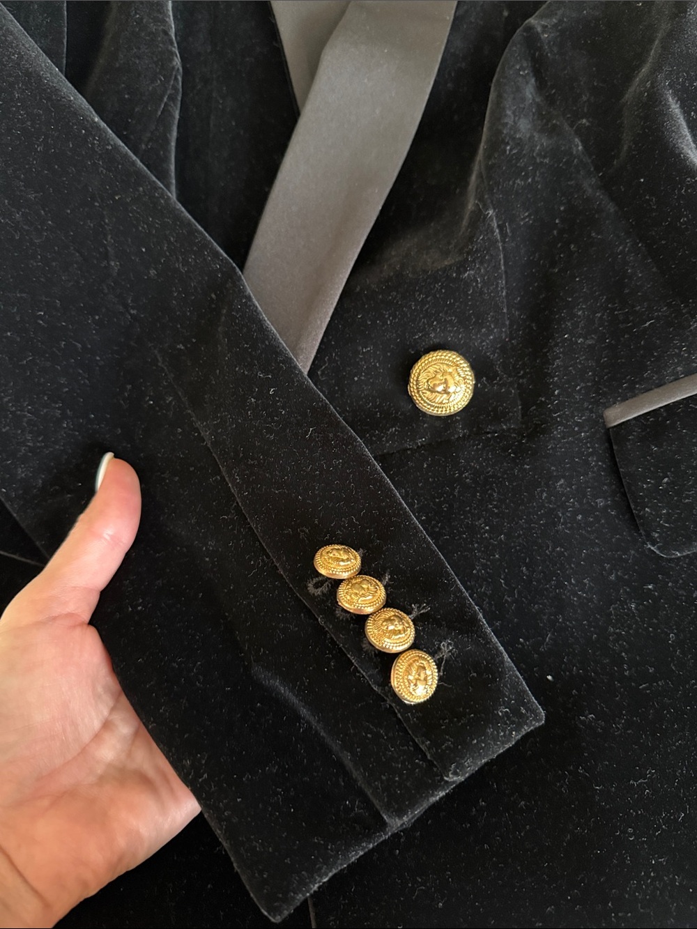 Balmain Black Velvet Gold-Button Single-Breasted Blazer - Picture 2 of 4